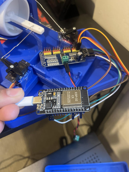 10PCS Type C ESP-WROOM-32 ESP32 ESP-32D Chip CP2102 Development Board 2.4GHz Dual-Mode WiFi + Bluetooth Dual Cores Microcontroller Processor Integrated with Antenna RF AMP Filter AP STA