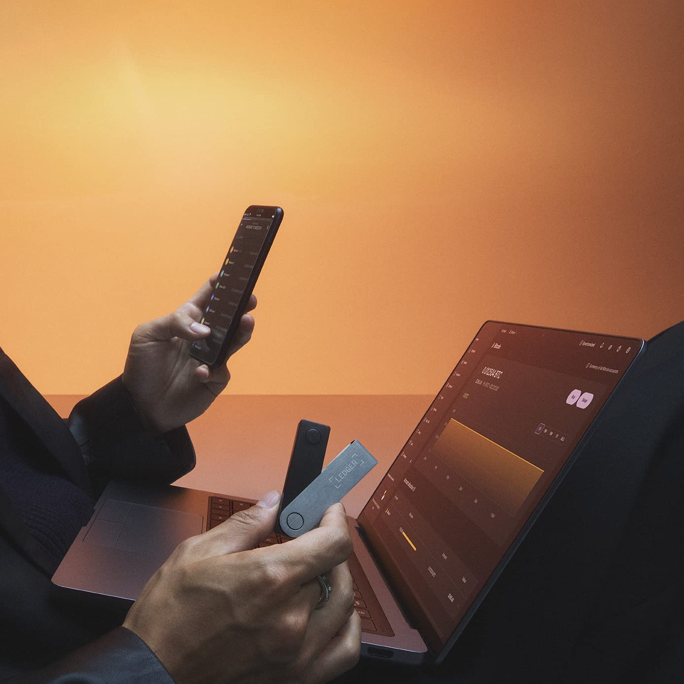 Ledger Nano X (Onyx Black) Crypto Hardware Wallet - Bluetooth - The best way to securely buy, manage and grow all your digital assets